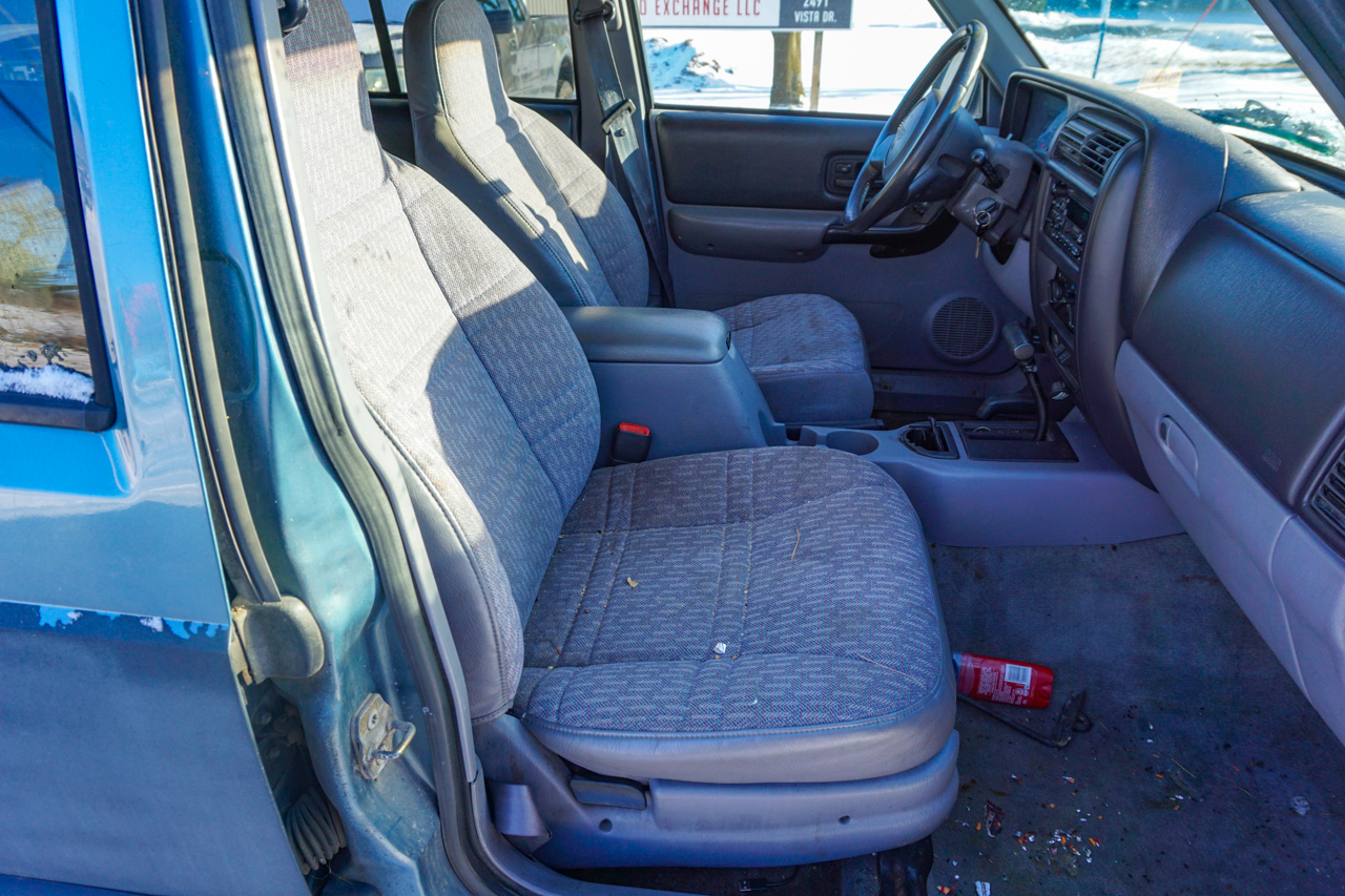 Jeep Cherokee 4dr Sport 4WD 1997