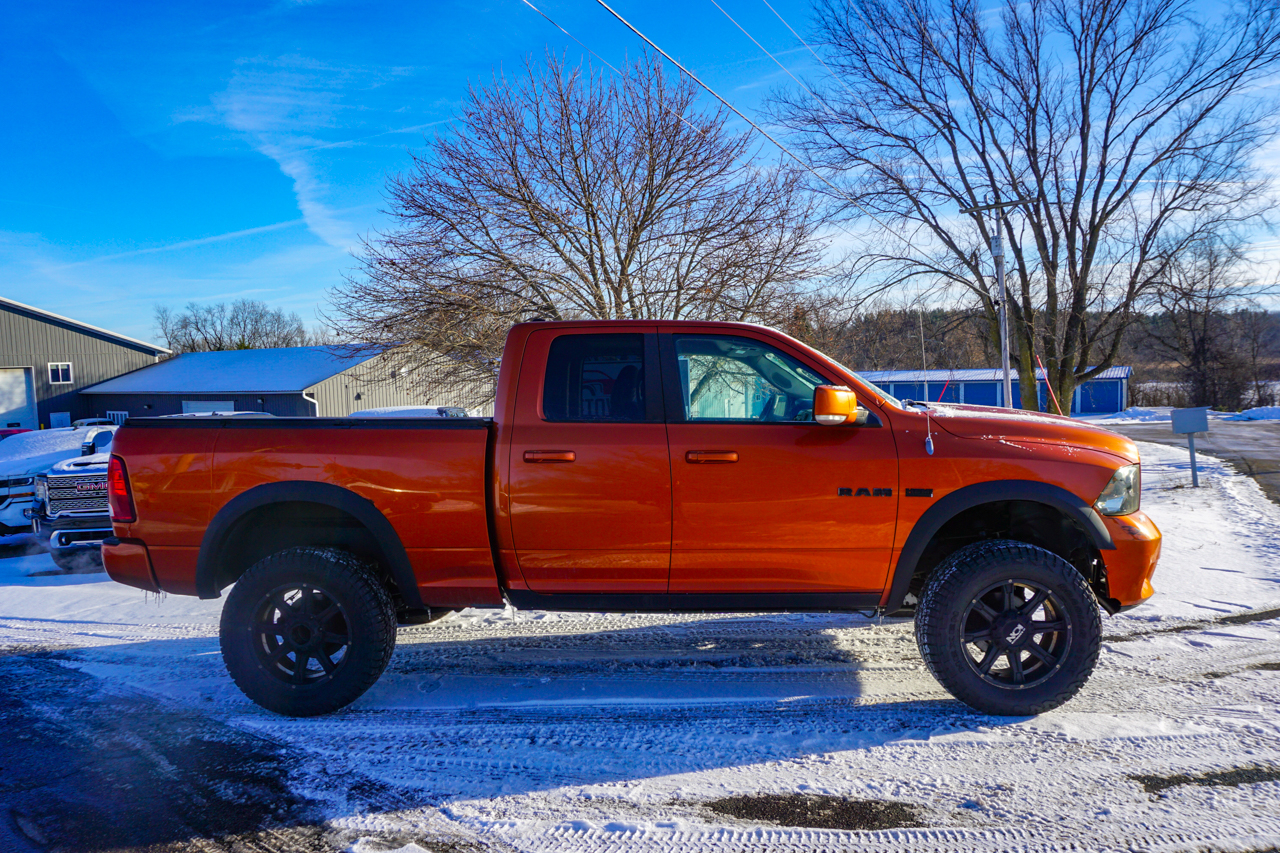 Dodge Ram 1500 4WD Quad Cab 140.5" Sport 2010