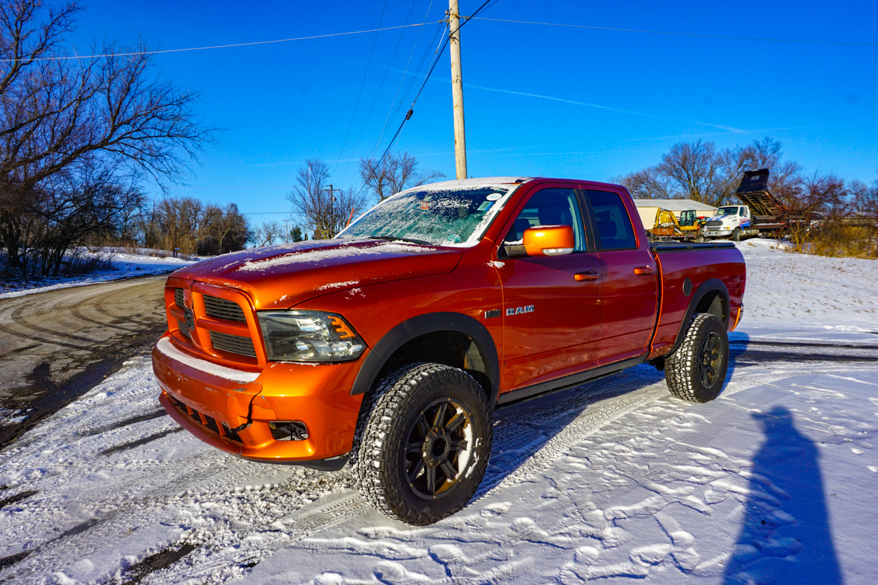 Dodge Ram 1500 4WD Quad Cab 140.5" Sport 2010