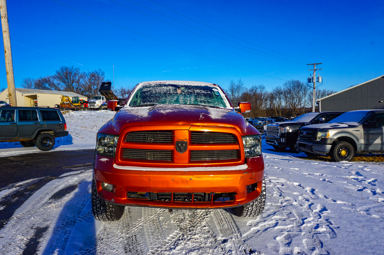 Dodge Ram 1500 4WD Quad Cab 140.5" Sport 2010