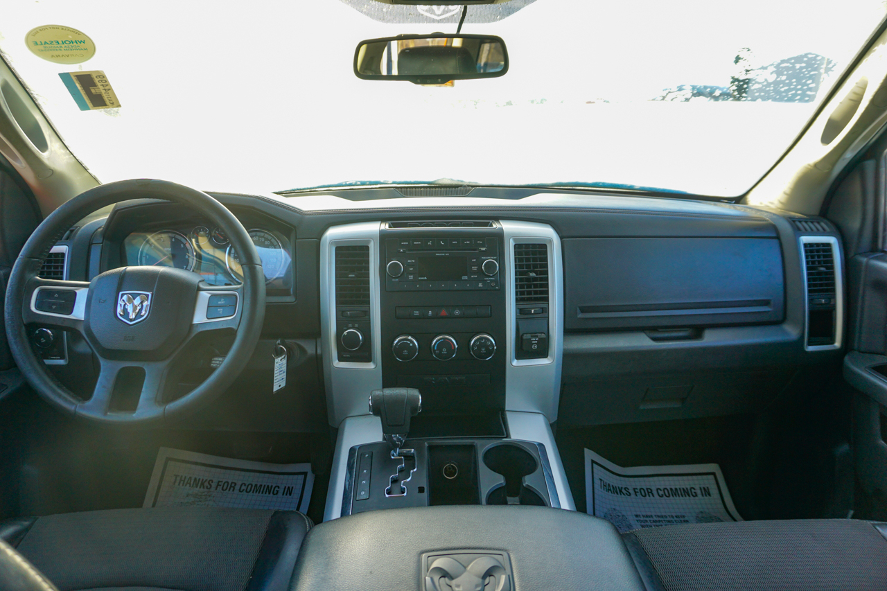 Dodge Ram 1500 4WD Quad Cab 140.5" Sport 2010