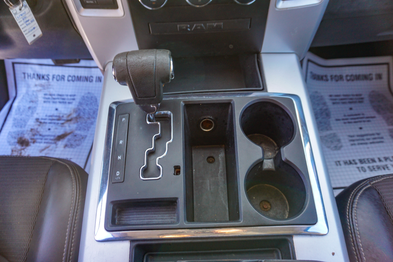 Dodge Ram 1500 4WD Quad Cab 140.5" Sport 2010