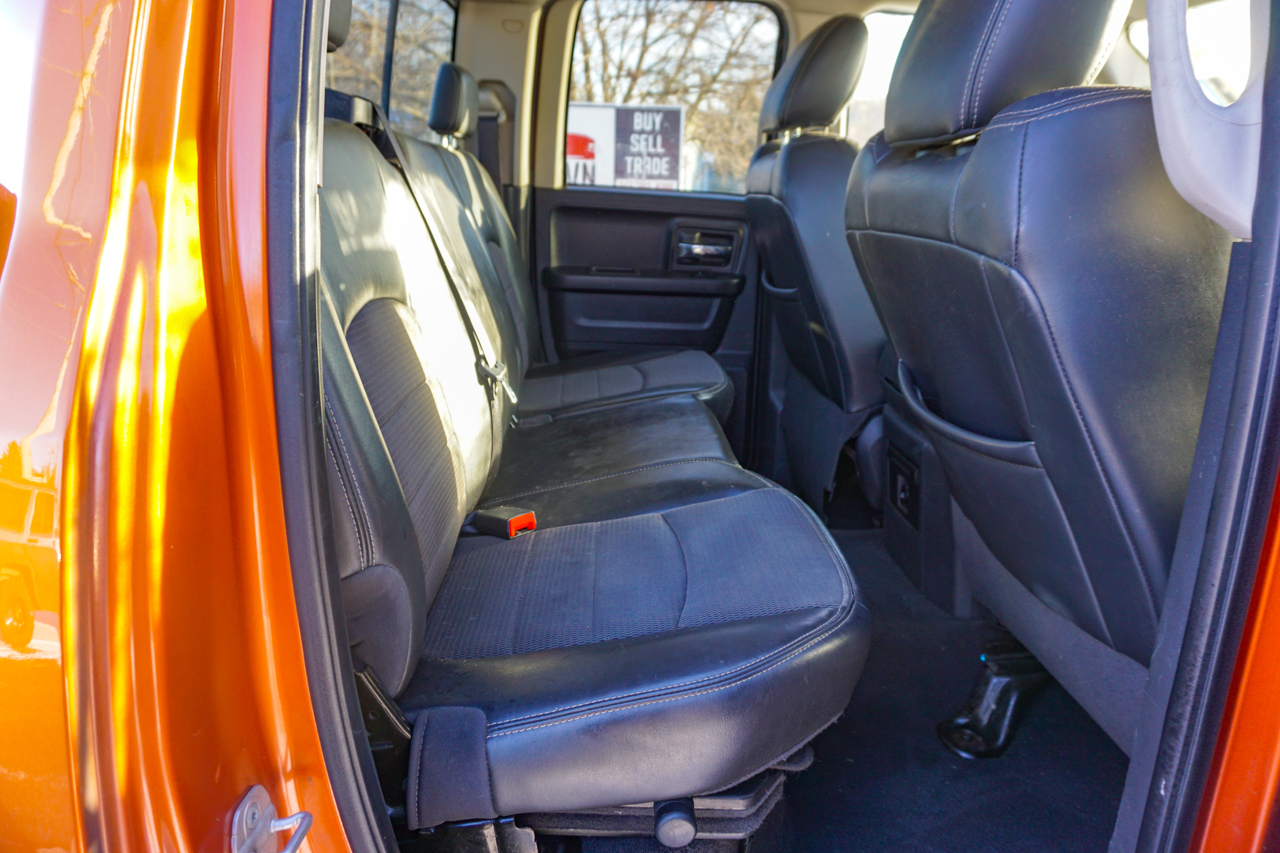 Dodge Ram 1500 4WD Quad Cab 140.5" Sport 2010