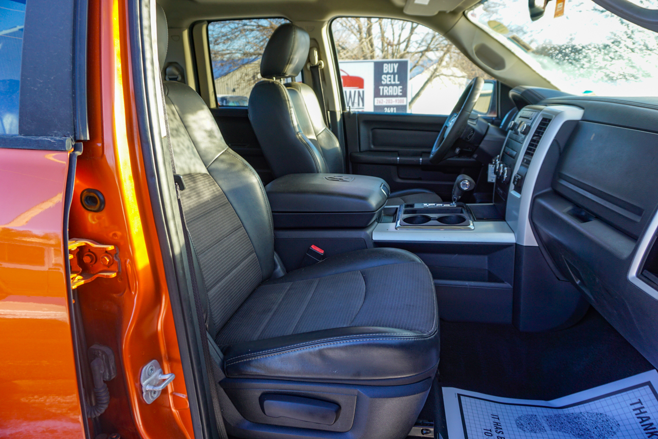 Dodge Ram 1500 4WD Quad Cab 140.5" Sport 2010