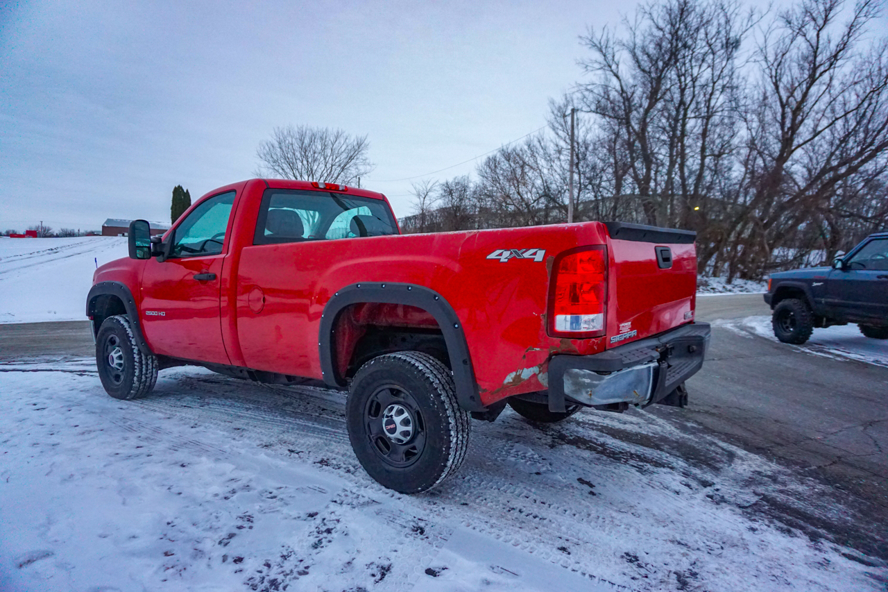 GMC Sierra 2500HD 4WD Reg Cab 133.7" Work Truck 2012