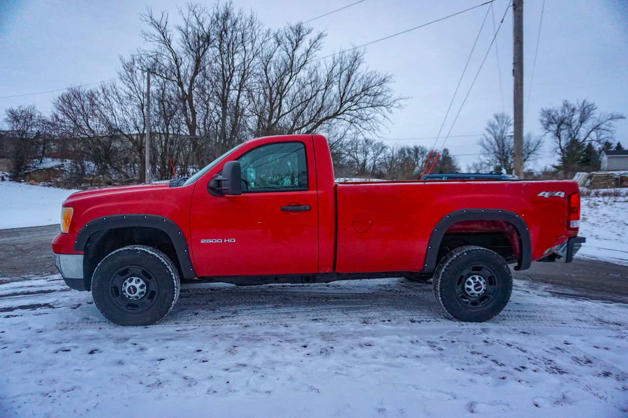 GMC Sierra 2500HD 4WD Reg Cab 133.7" Work Truck 2012