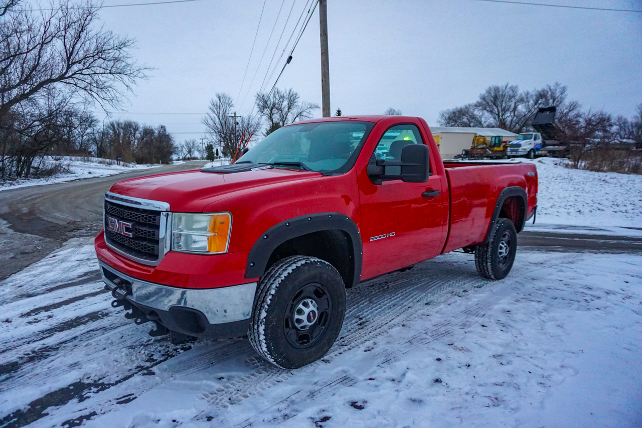 GMC Sierra 2500HD 4WD Reg Cab 133.7" Work Truck 2012