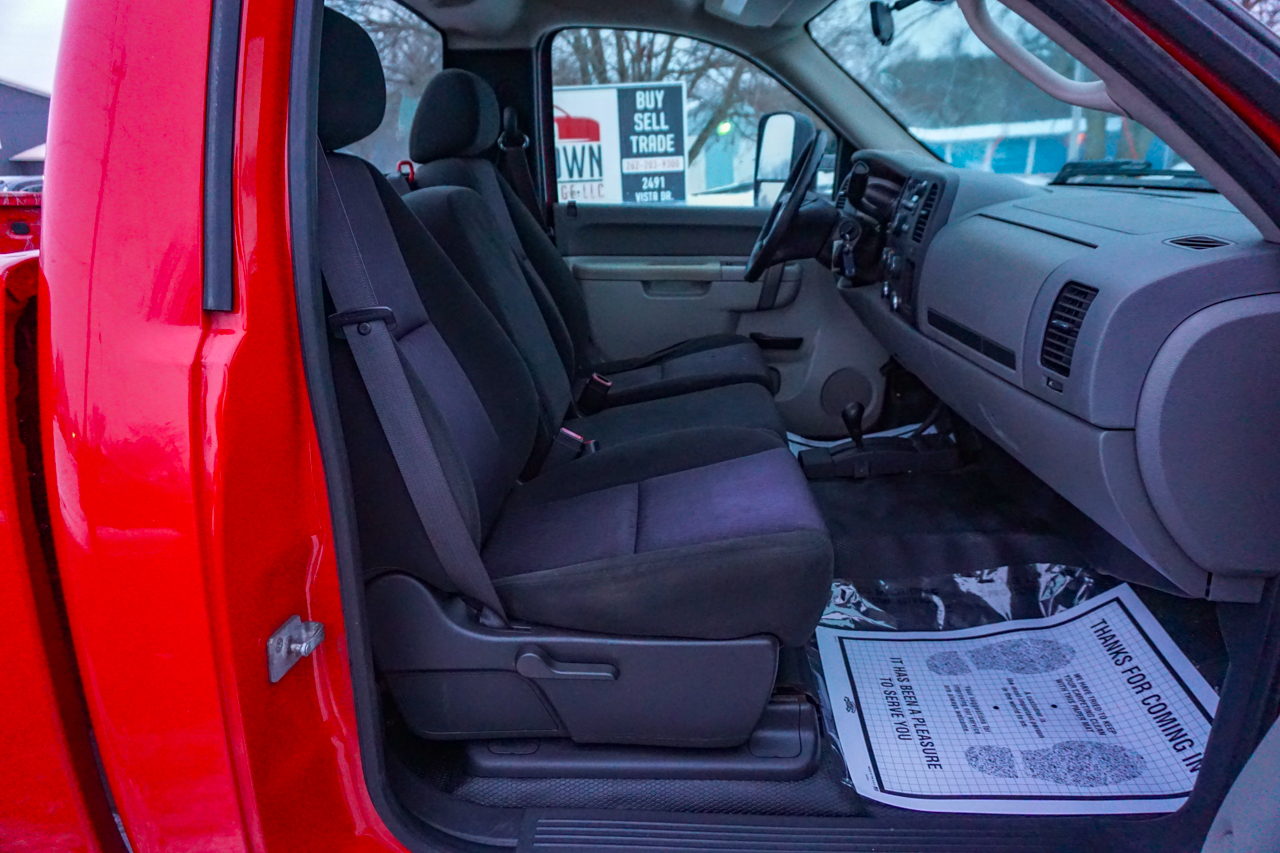 GMC Sierra 2500HD 4WD Reg Cab 133.7" Work Truck 2012