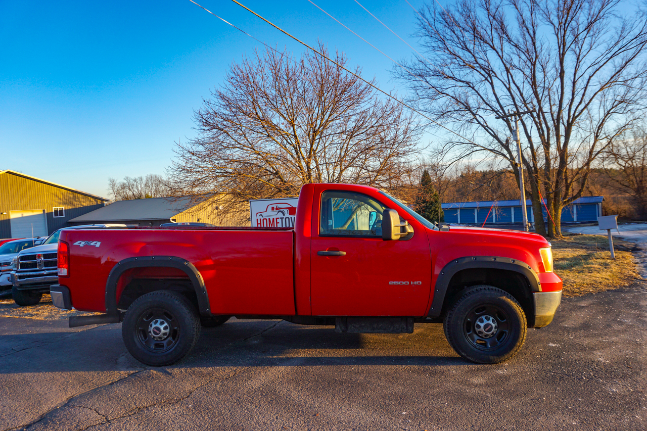 GMC Sierra 2500HD 4WD Reg Cab 133.7" Work Truck 2012