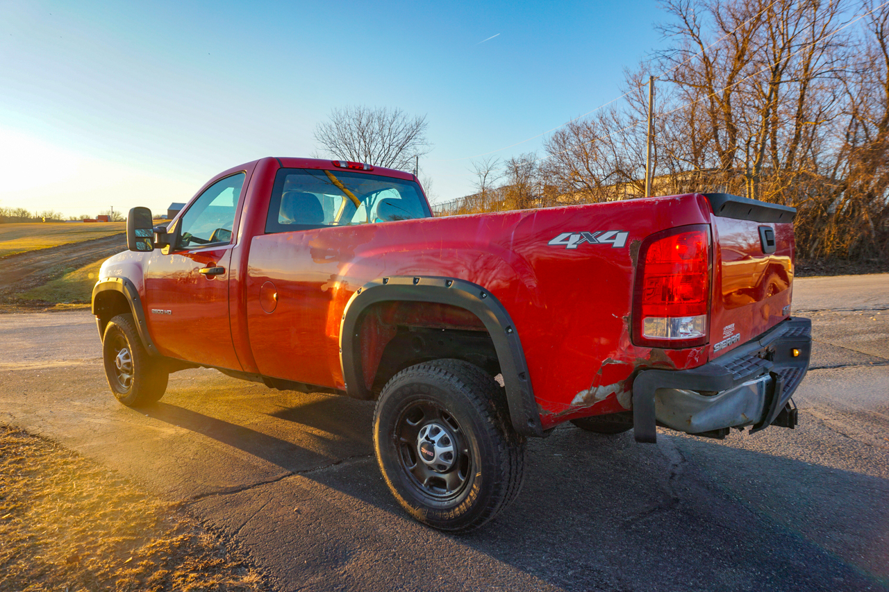 GMC Sierra 2500HD 4WD Reg Cab 133.7" Work Truck 2012