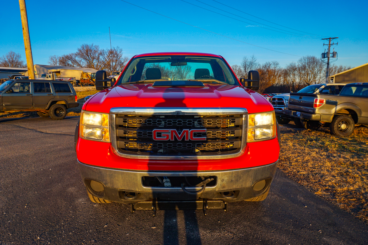GMC Sierra 2500HD 4WD Reg Cab 133.7" Work Truck 2012