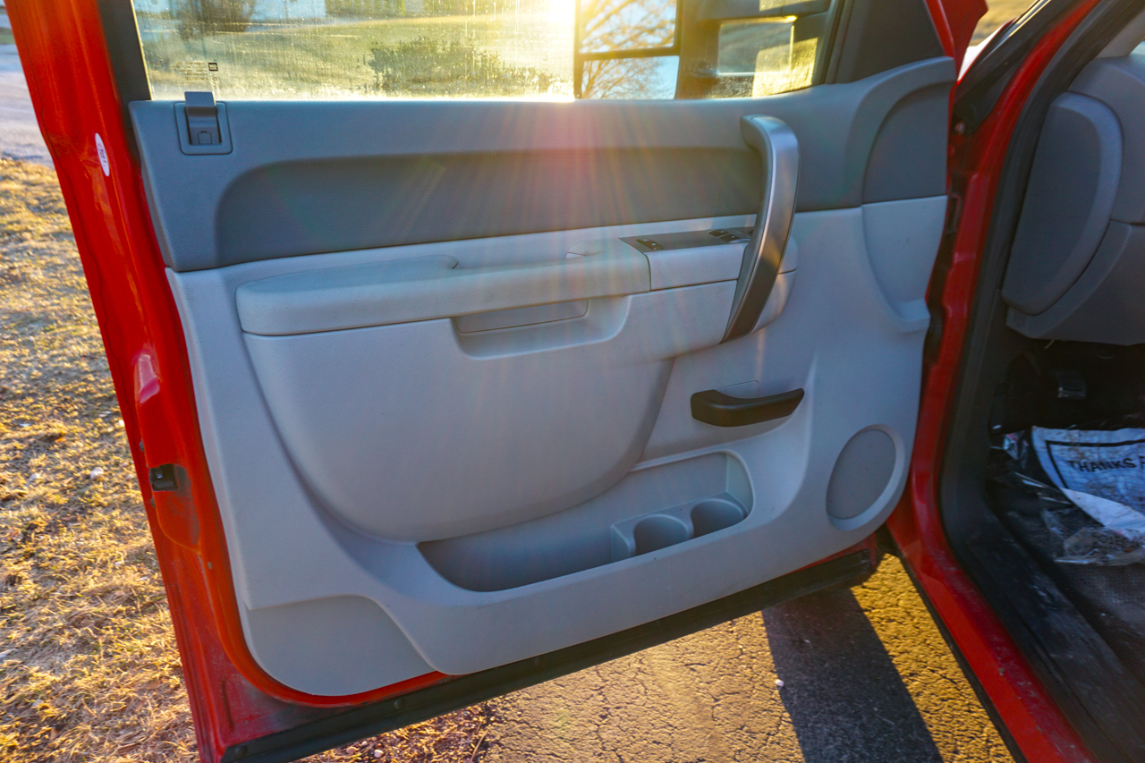 GMC Sierra 2500HD 4WD Reg Cab 133.7" Work Truck 2012