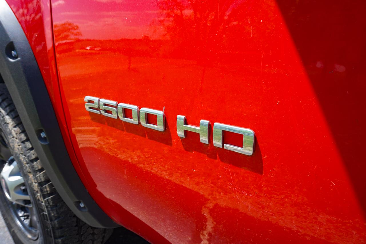 GMC Sierra 2500HD 4WD Reg Cab 133.7" Work Truck 2012