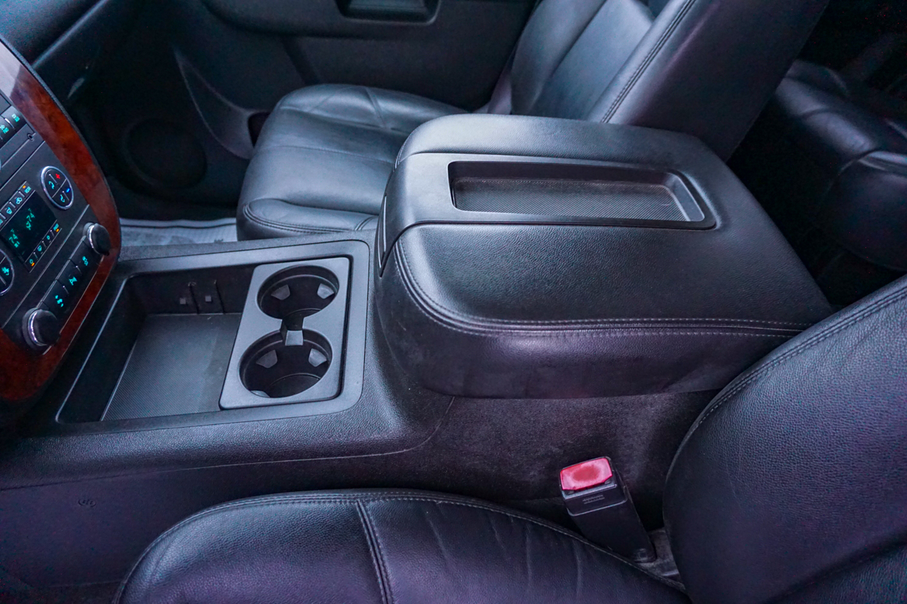 Chevrolet Tahoe 4WD 4dr 1500 LT 2012