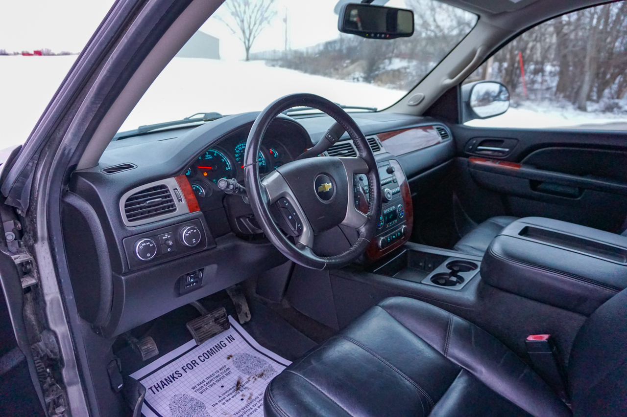 Chevrolet Tahoe 4WD 4dr 1500 LT 2012