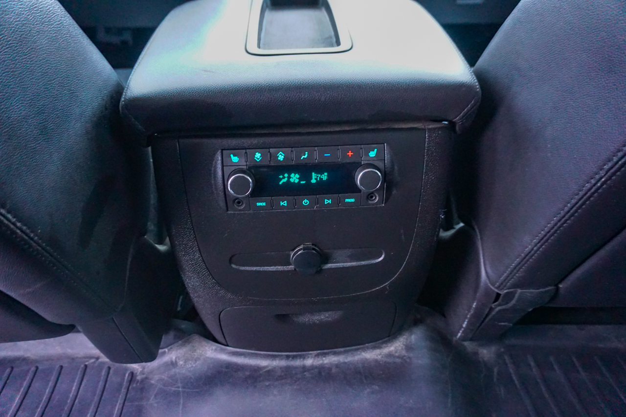 Chevrolet Tahoe 4WD 4dr 1500 LT 2012