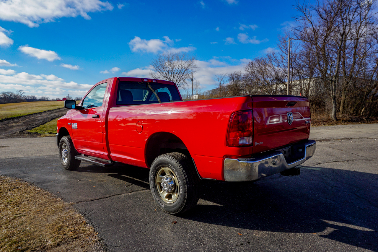 RAM 2500 4WD Reg Cab 140.5" Tradesman 2013