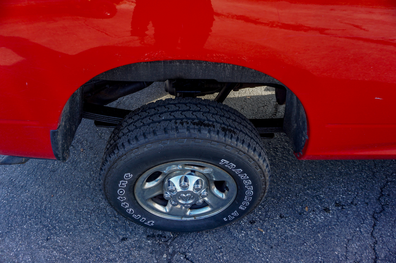 RAM 2500 4WD Reg Cab 140.5" Tradesman 2013