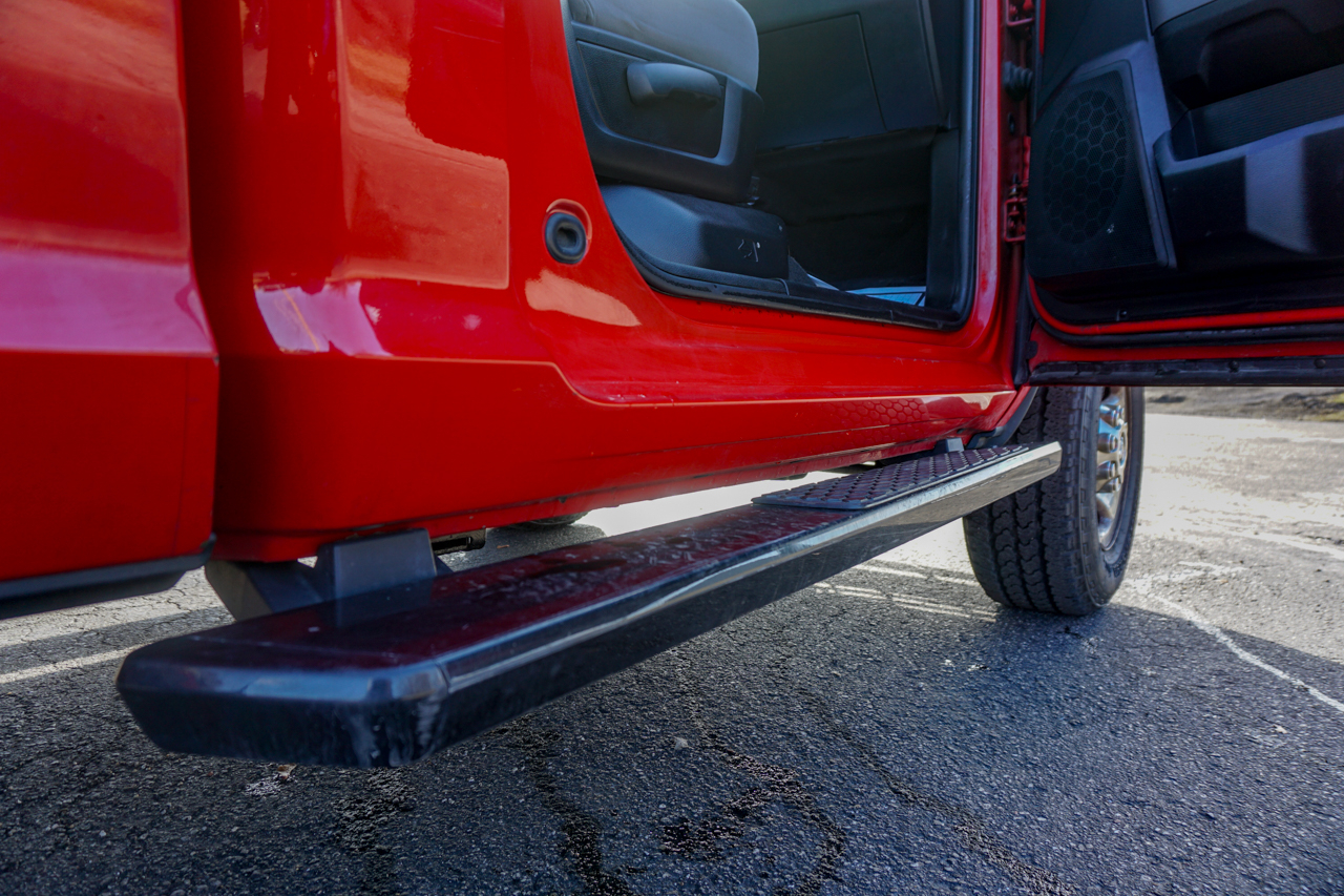 RAM 2500 4WD Reg Cab 140.5" Tradesman 2013