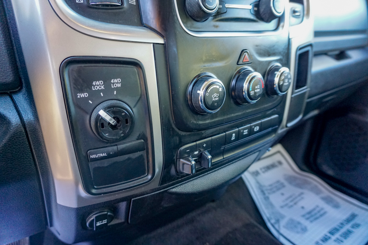 RAM 2500 4WD Crew Cab 149" SLT 2015