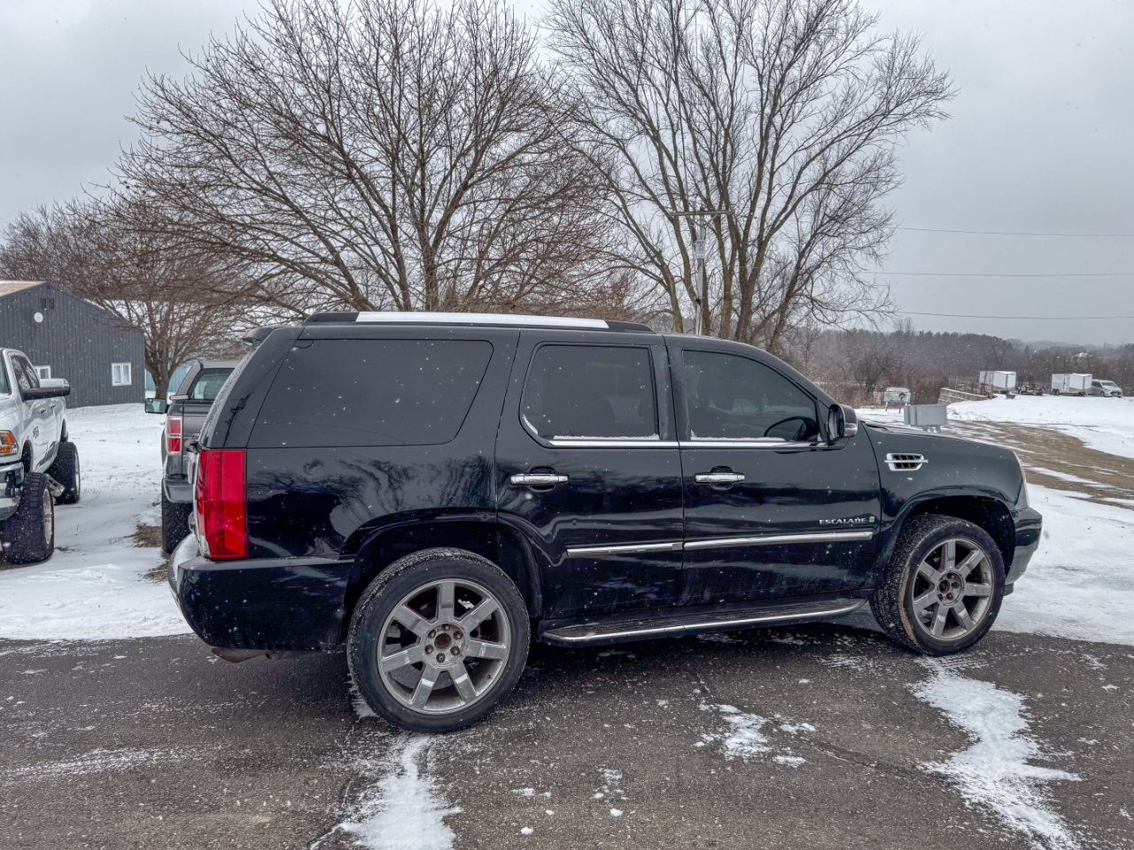 Cadillac Escalade AWD 4dr 2007