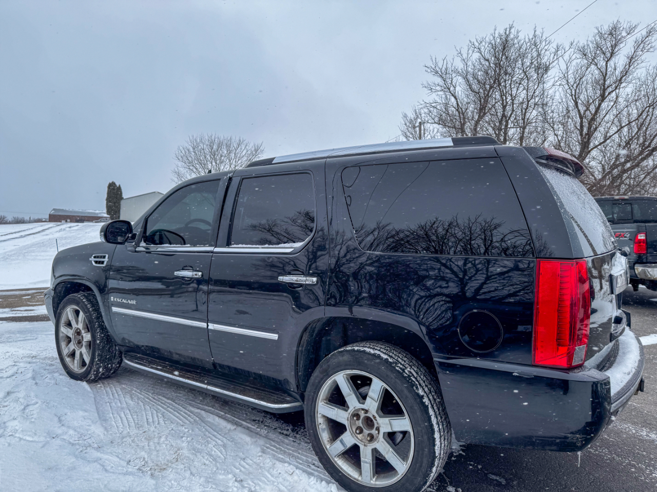 Cadillac Escalade AWD 4dr 2007