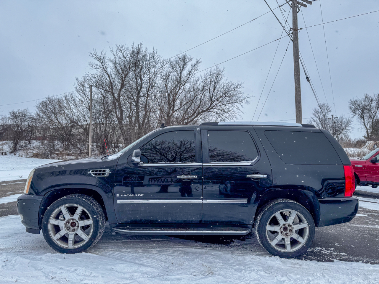 Cadillac Escalade AWD 4dr 2007