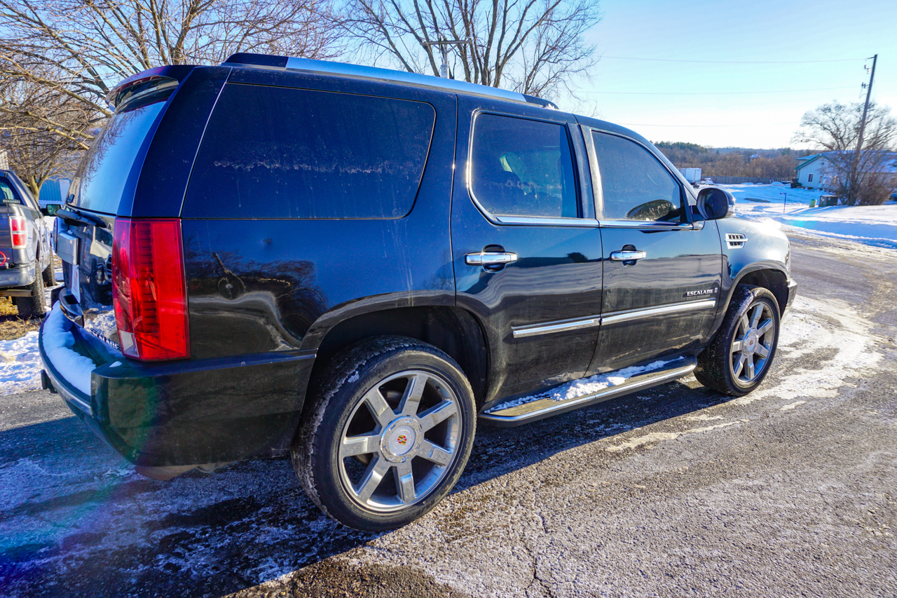Cadillac Escalade AWD 4dr 2007