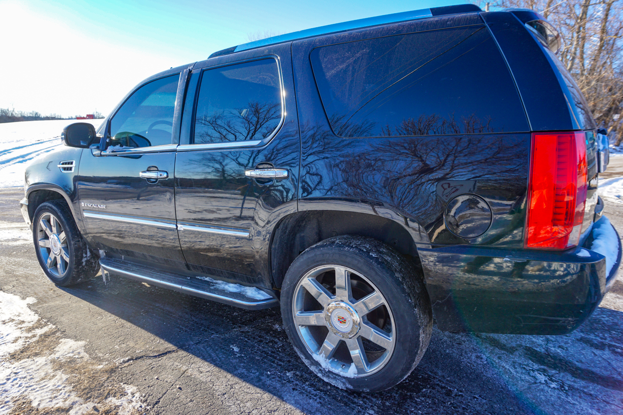 Cadillac Escalade AWD 4dr 2007