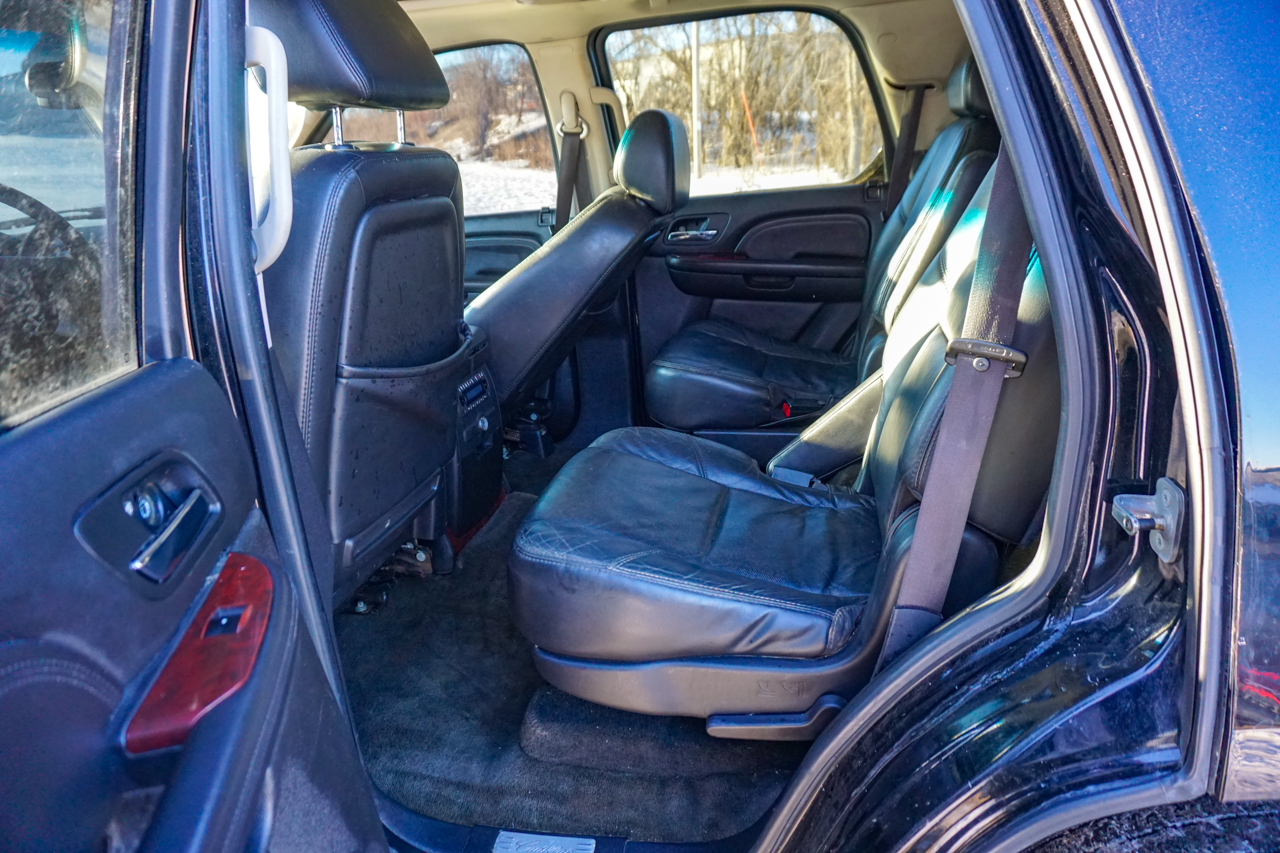 Cadillac Escalade AWD 4dr 2007