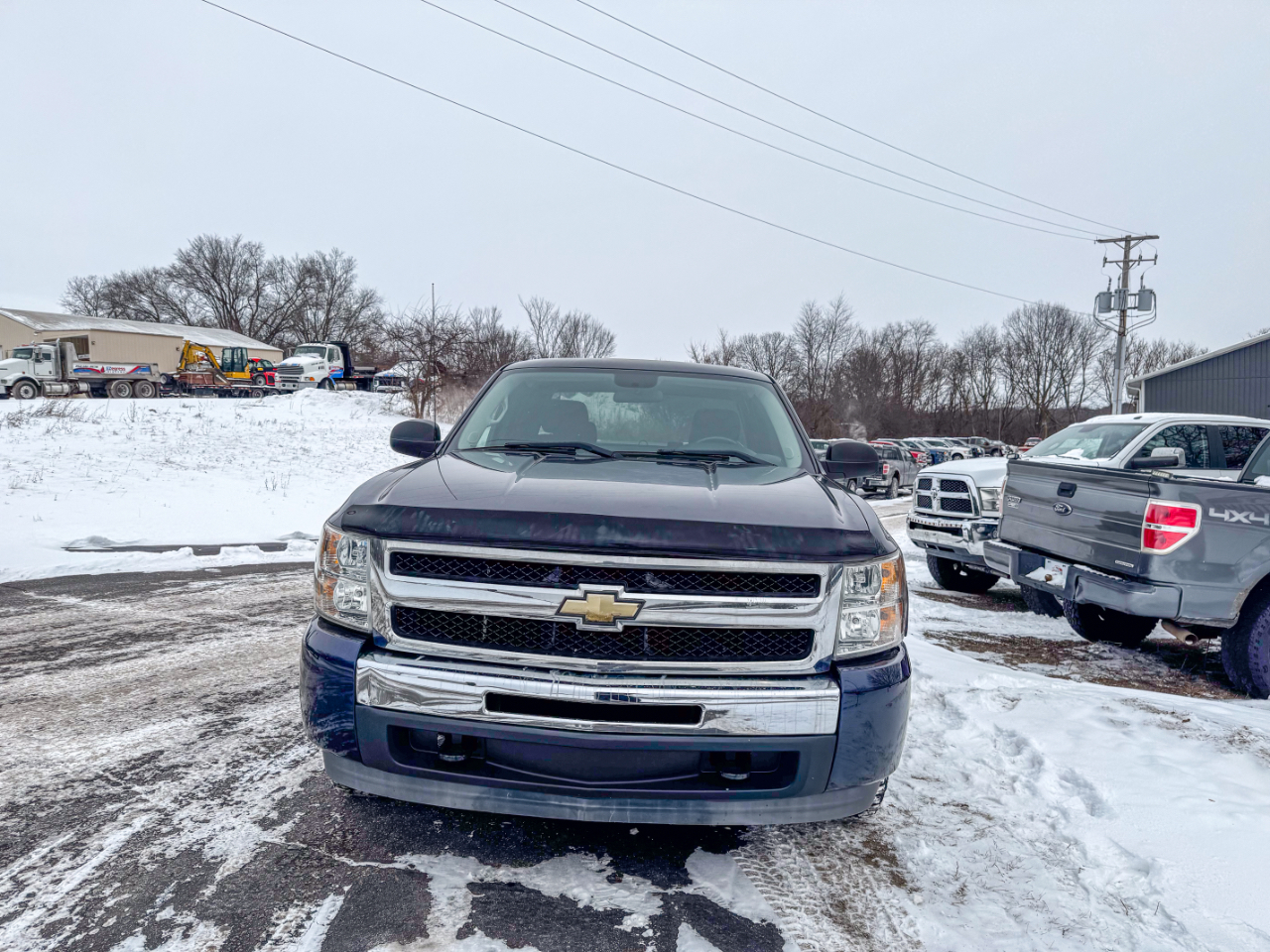 Chevrolet Silverado 1500 4WD Ext Cab 143.5" LT 2011