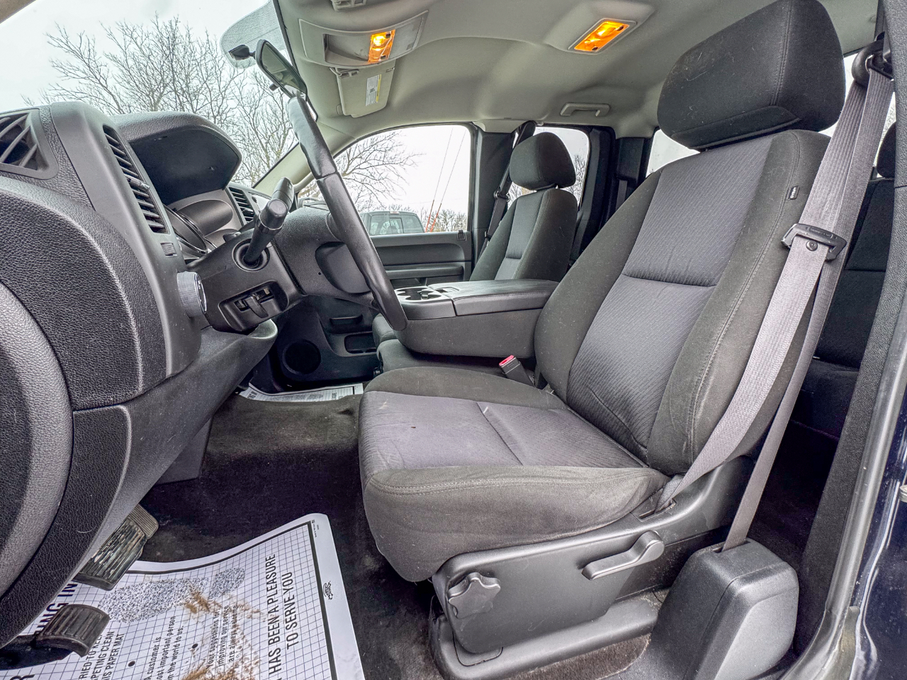 Chevrolet Silverado 1500 4WD Ext Cab 143.5" LT 2011