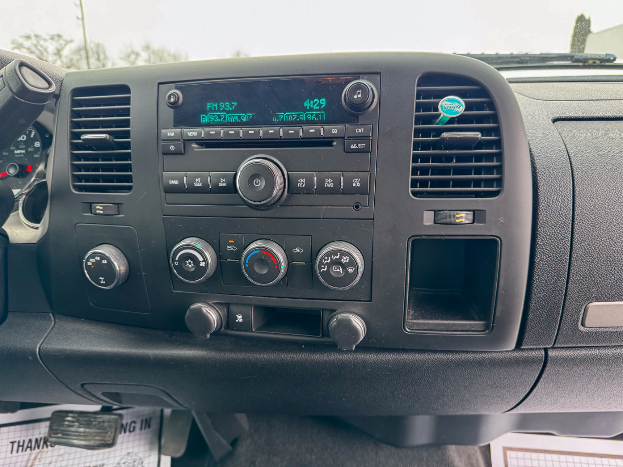 Chevrolet Silverado 1500 4WD Ext Cab 143.5" LT 2011