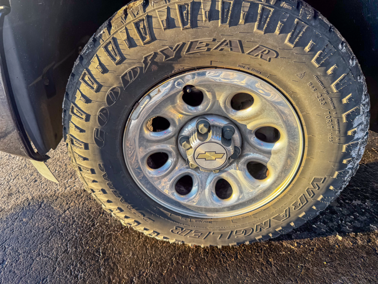 Chevrolet Silverado 1500 4WD Ext Cab 143.5" LT 2011