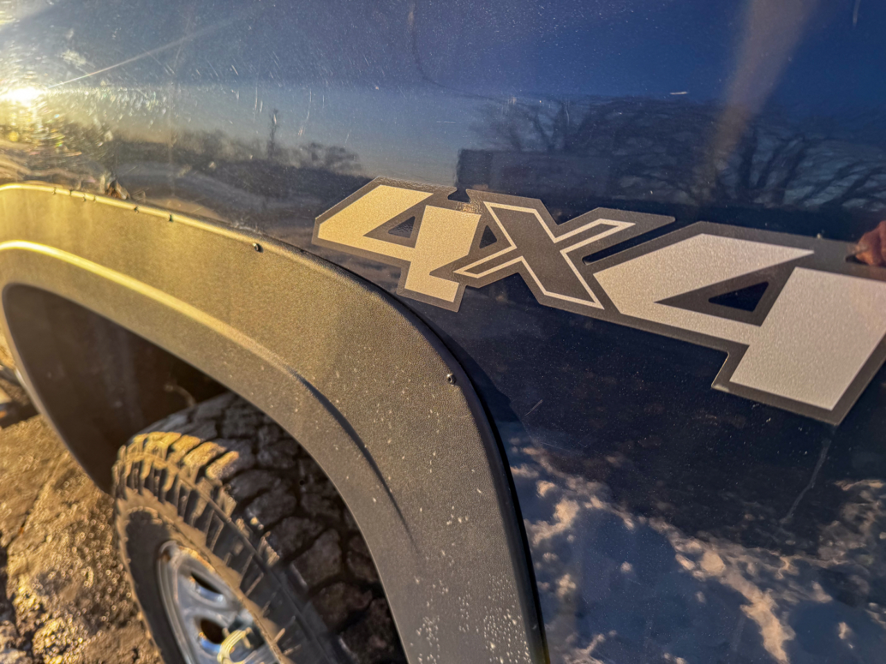 Chevrolet Silverado 1500 4WD Ext Cab 143.5" LT 2011