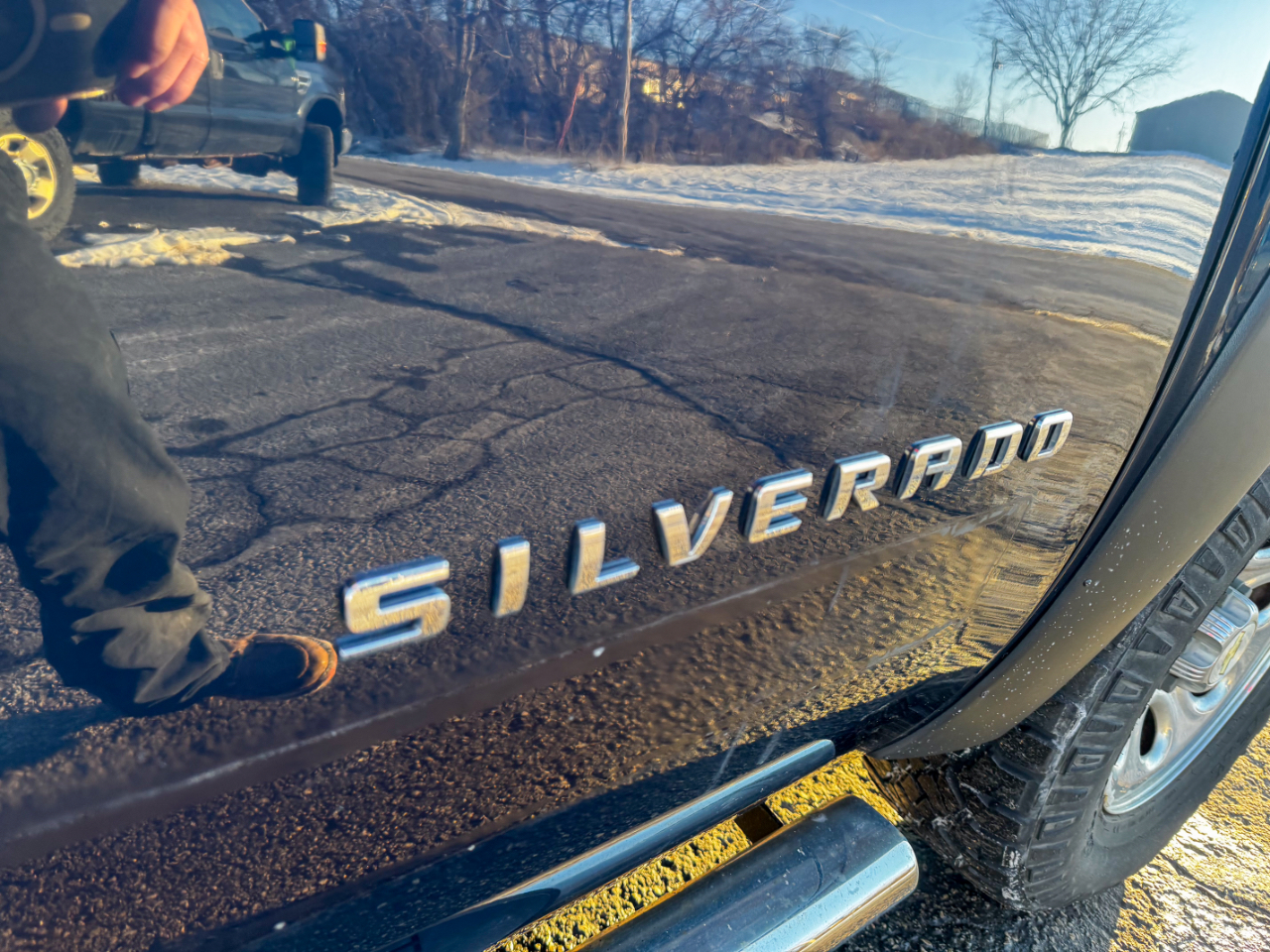 Chevrolet Silverado 1500 4WD Ext Cab 143.5" LT 2011