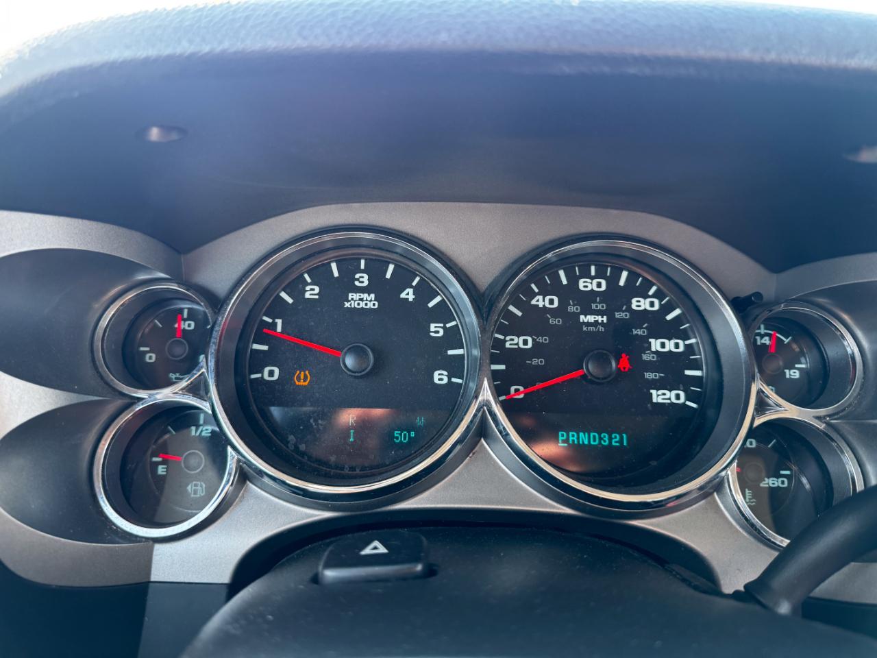 Chevrolet Silverado 1500 4WD Ext Cab 143.5" LT 2011