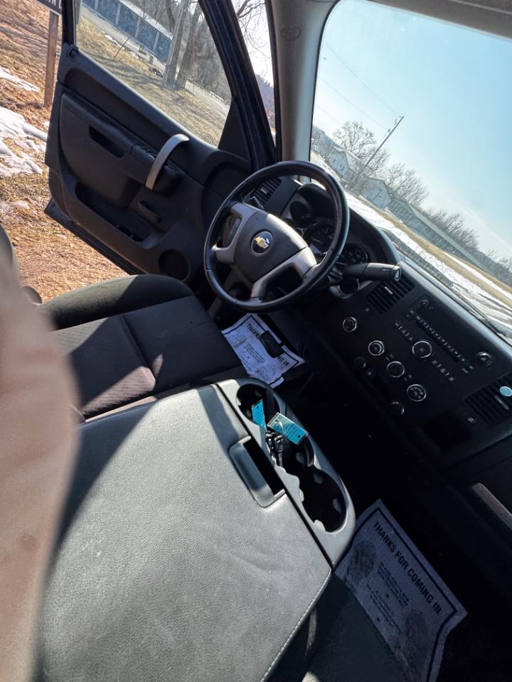 Chevrolet Silverado 1500 4WD Ext Cab 143.5" LT 2011