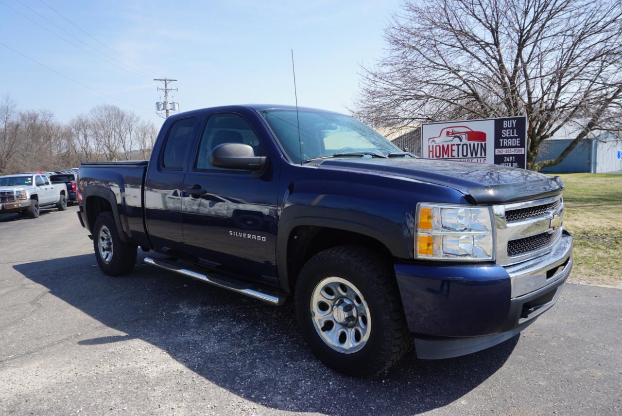 Chevrolet Silverado 1500 4WD Ext Cab 143.5" LT 2011