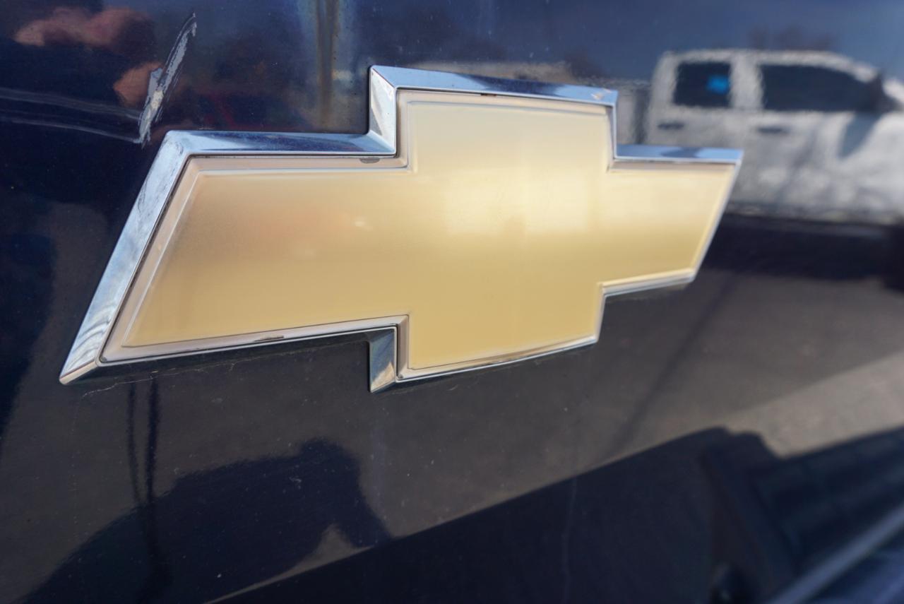 Chevrolet Silverado 1500 4WD Ext Cab 143.5" LT 2011