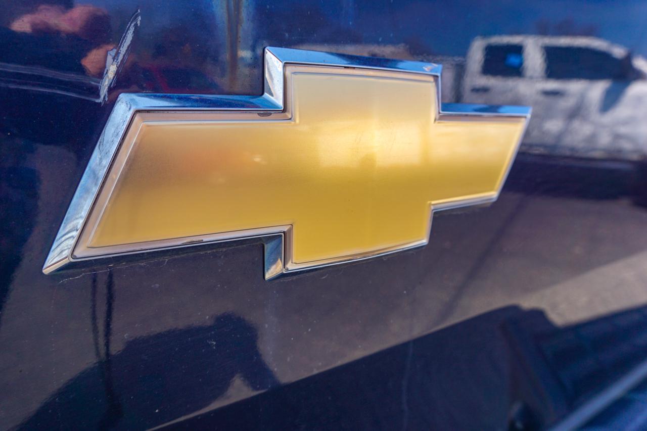 Chevrolet Silverado 1500 4WD Ext Cab 143.5" LT 2011