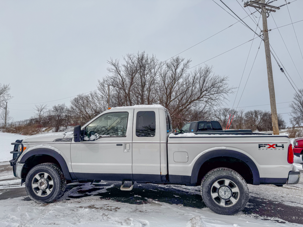 Ford Super Duty F-250 SRW 4WD SuperCab 142" Lariat 2011