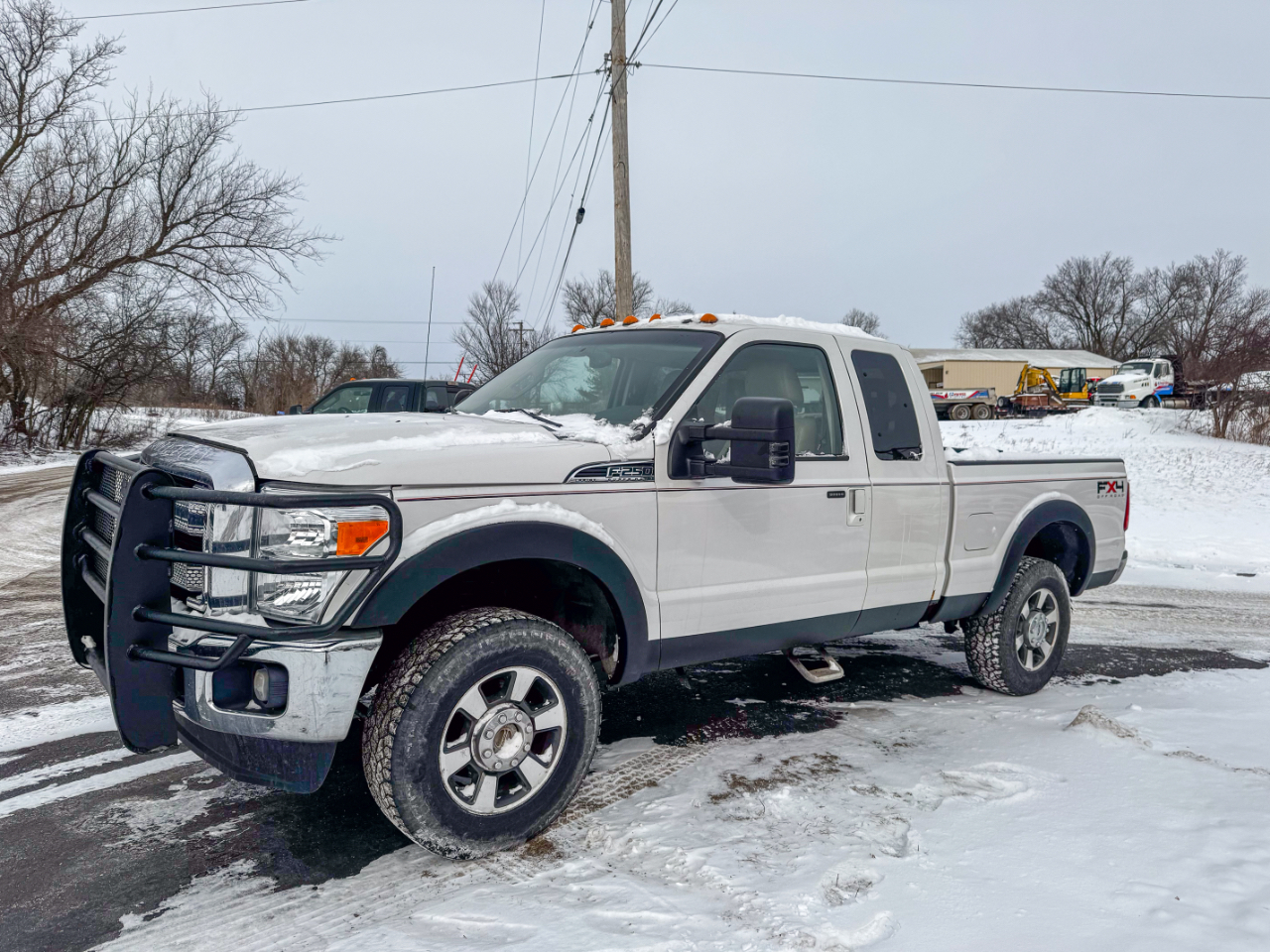 Ford Super Duty F-250 SRW 4WD SuperCab 142" Lariat 2011