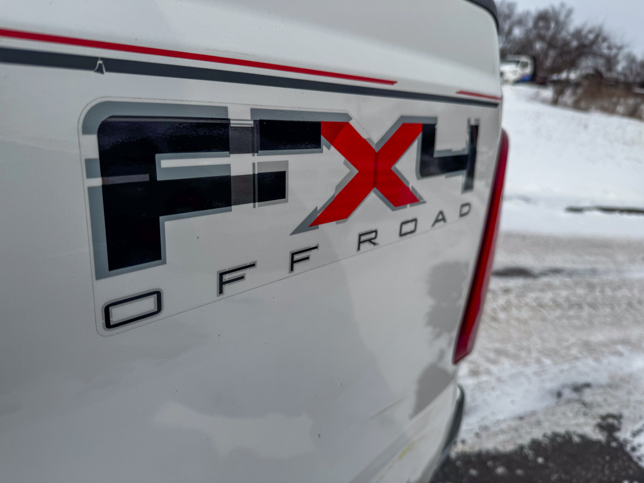 Ford Super Duty F-250 SRW 4WD SuperCab 142" Lariat 2011