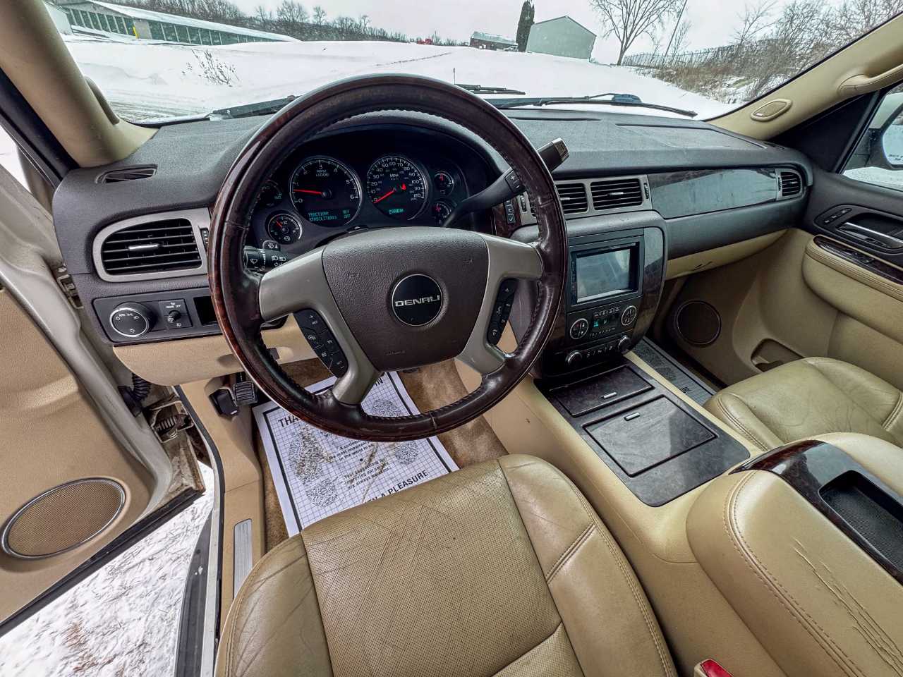 GMC Yukon AWD 4dr 1500 Denali 2013