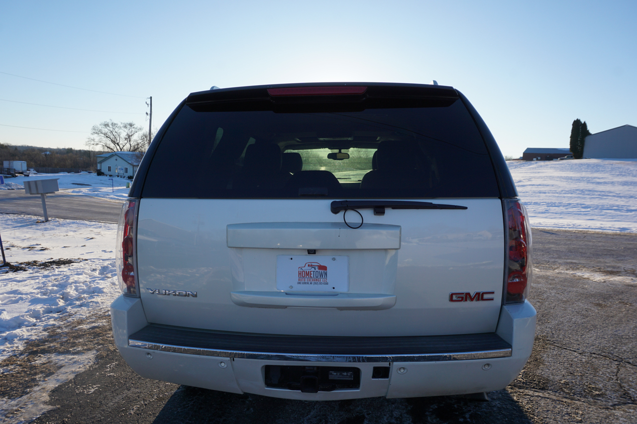 GMC Yukon AWD 4dr 1500 Denali 2013