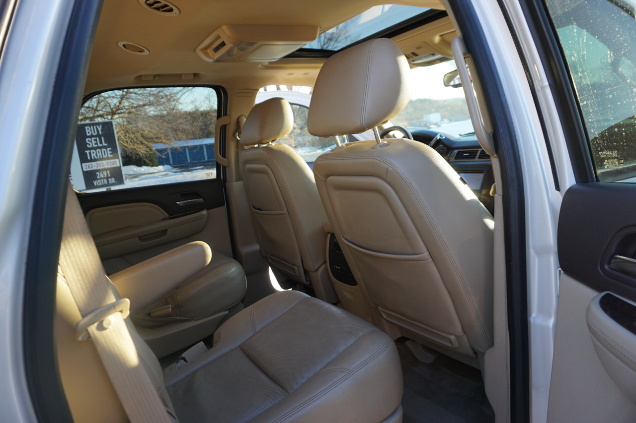GMC Yukon AWD 4dr 1500 Denali 2013