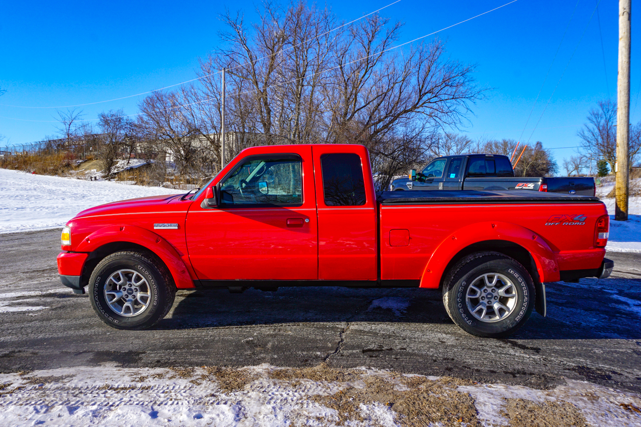 Ford Ranger 4WD 4dr SuperCab 126" XLT 2010