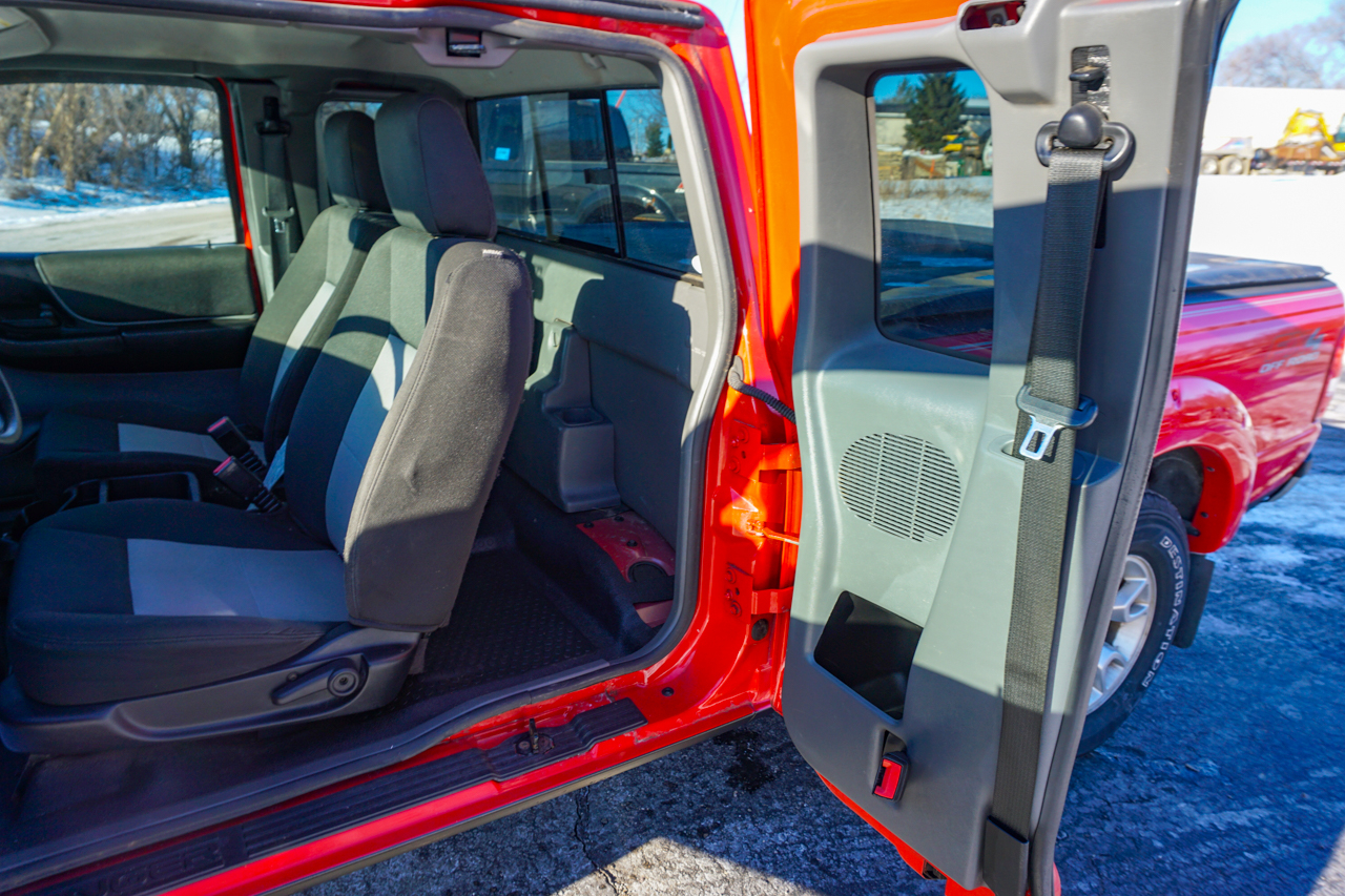 Ford Ranger 4WD 4dr SuperCab 126" XLT 2010