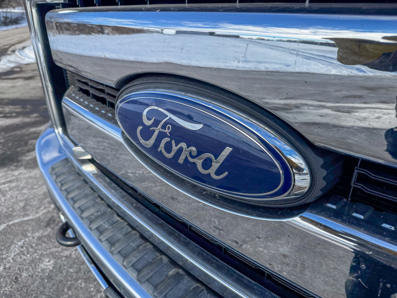 Ford Super Duty F-250 SRW 4WD SuperCab 142" XLT 2015